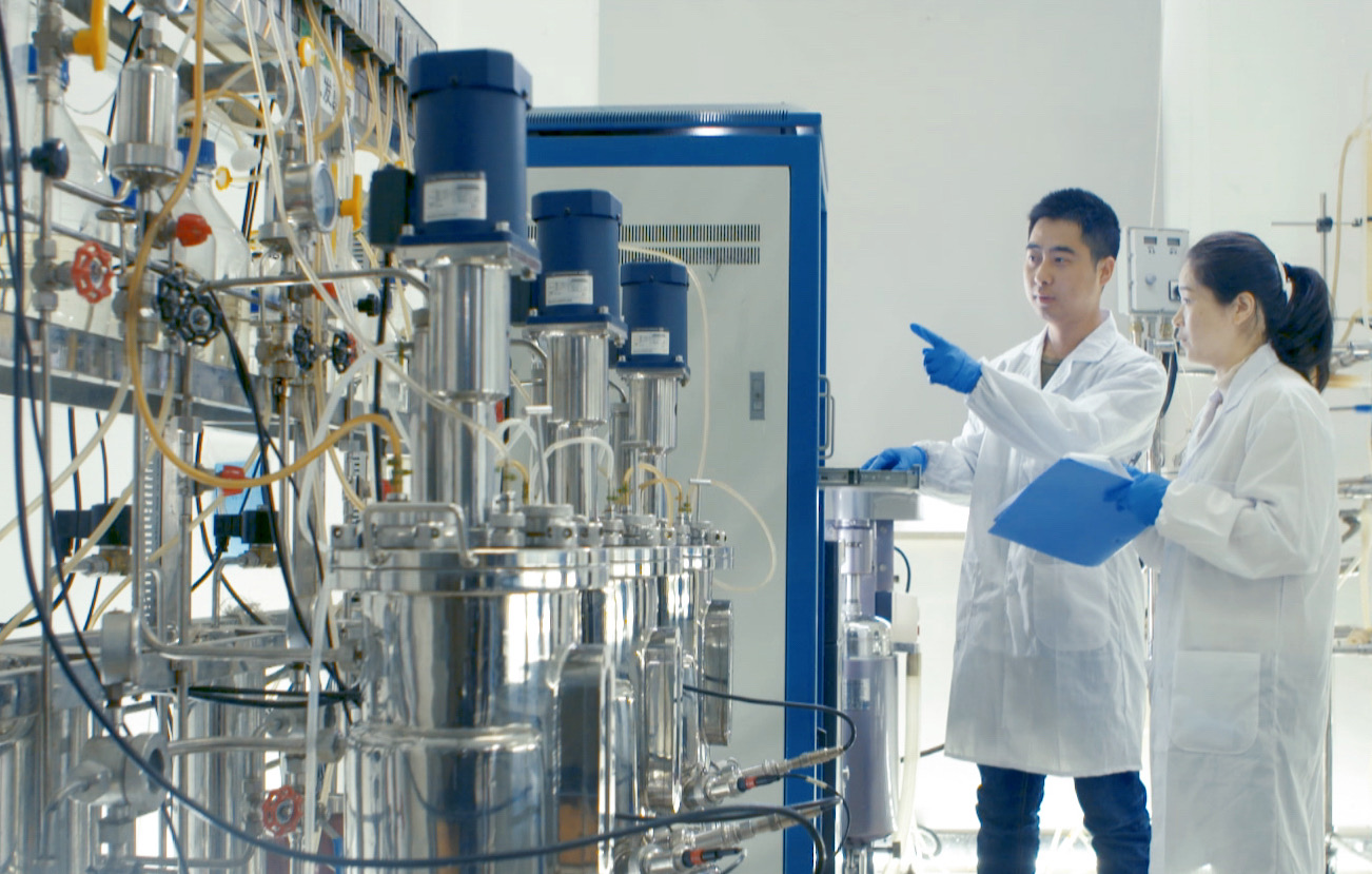 在华恒生物，我们相信员工的成长成就我们的未来
